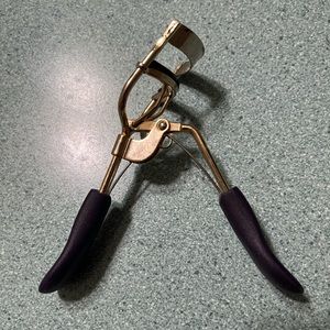 Tarte eyelash curler